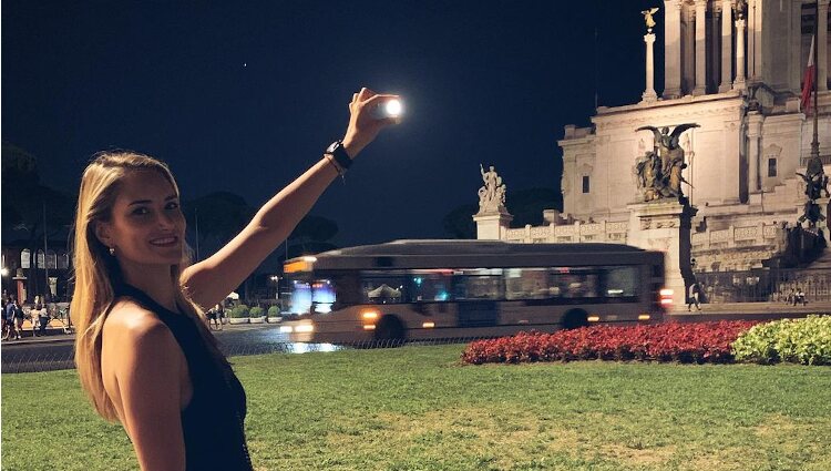 Alba Carrillo posando durante sus vacaciones en Roma | Foto: Instagram