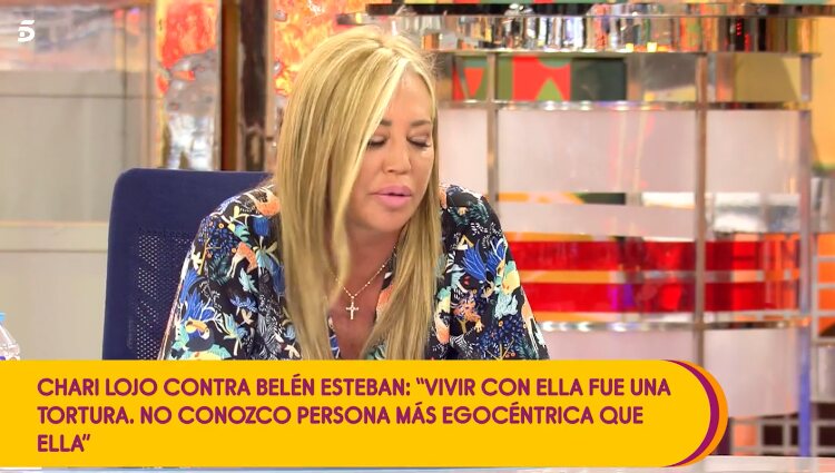 Belén Esteban escucha la entrevista de Chari Lojo | Foto: Telecinco.es
