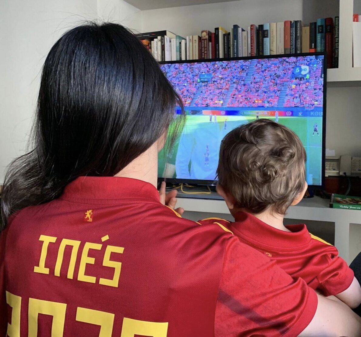 Inés Arrimadas con su hijo Álex/ Foto: Instagram