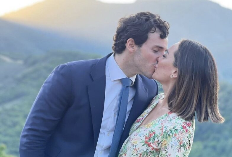 Tamara Falco e Íñigo Onieva besándose/ Foto: Instagram