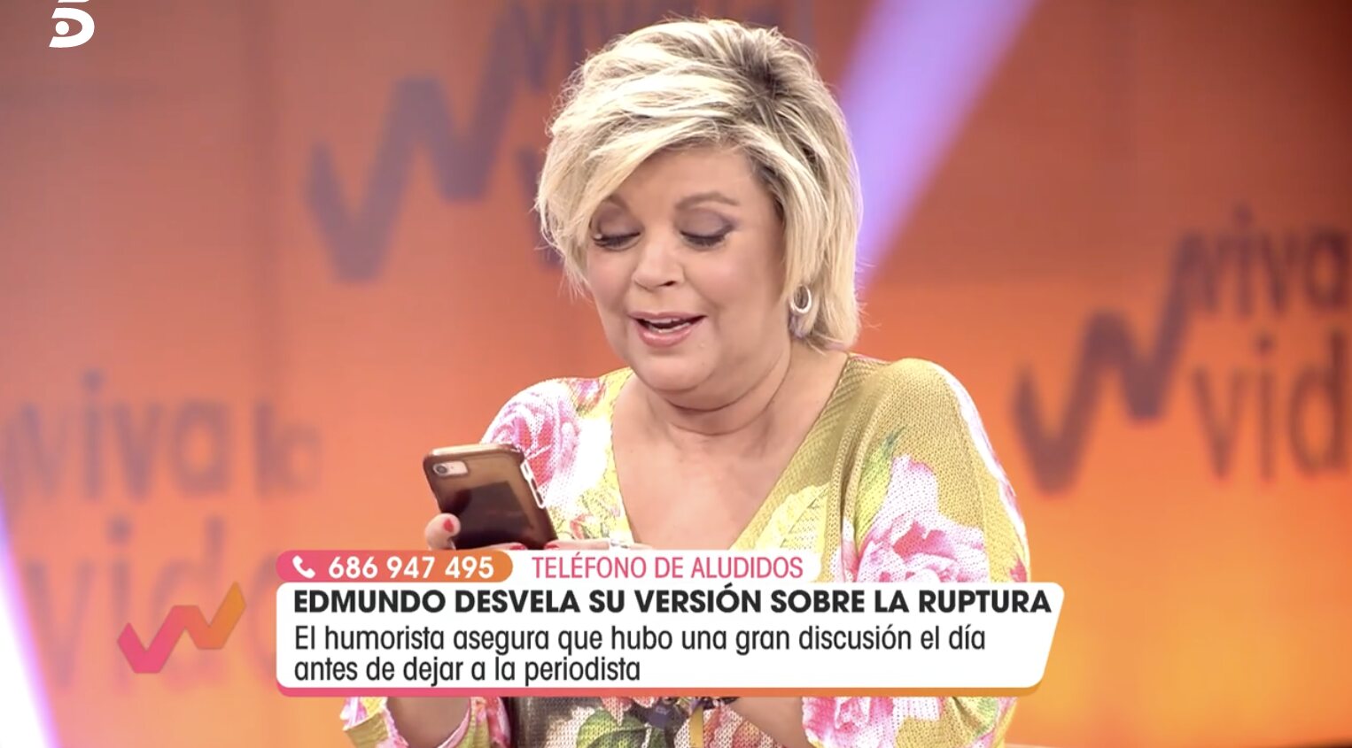 Terelu le ha enseñado los mensajes a Marisa Martín Blázquez | Foto: Telecinco.es