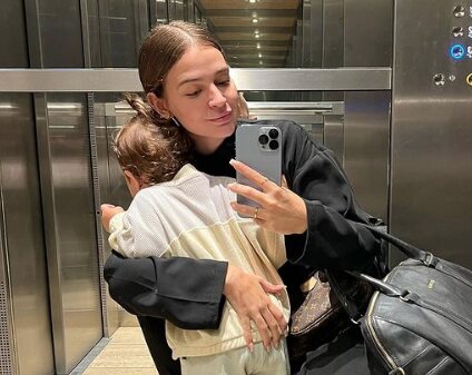 Laura Escanes con su hija Roma/ Foto: Instagram