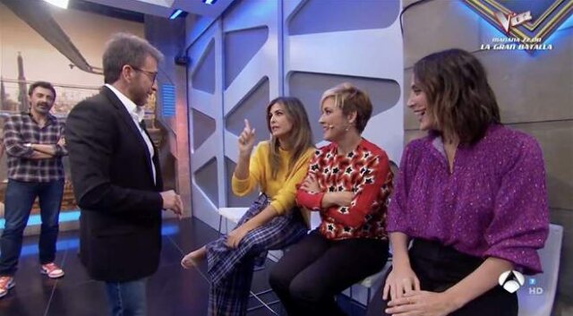 Tamara Falcó con sus compañeras sin hacer el baile de 'El Hormiguero'/ Foto: Antena 3