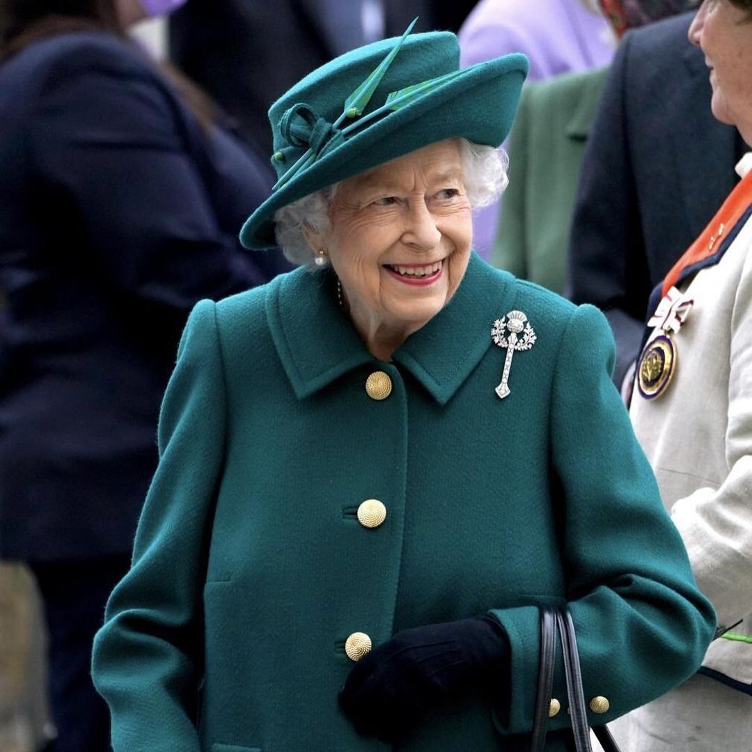 La Reina Isabel asistiendo a la inauguración del Parlamento escocés/ Foto: Instagram
