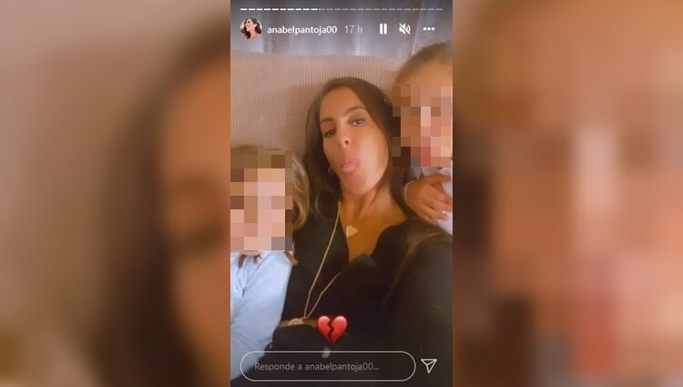 Anabel Pantoja con las niñas de Kiko Rivera e Irene Rosales / Instagram