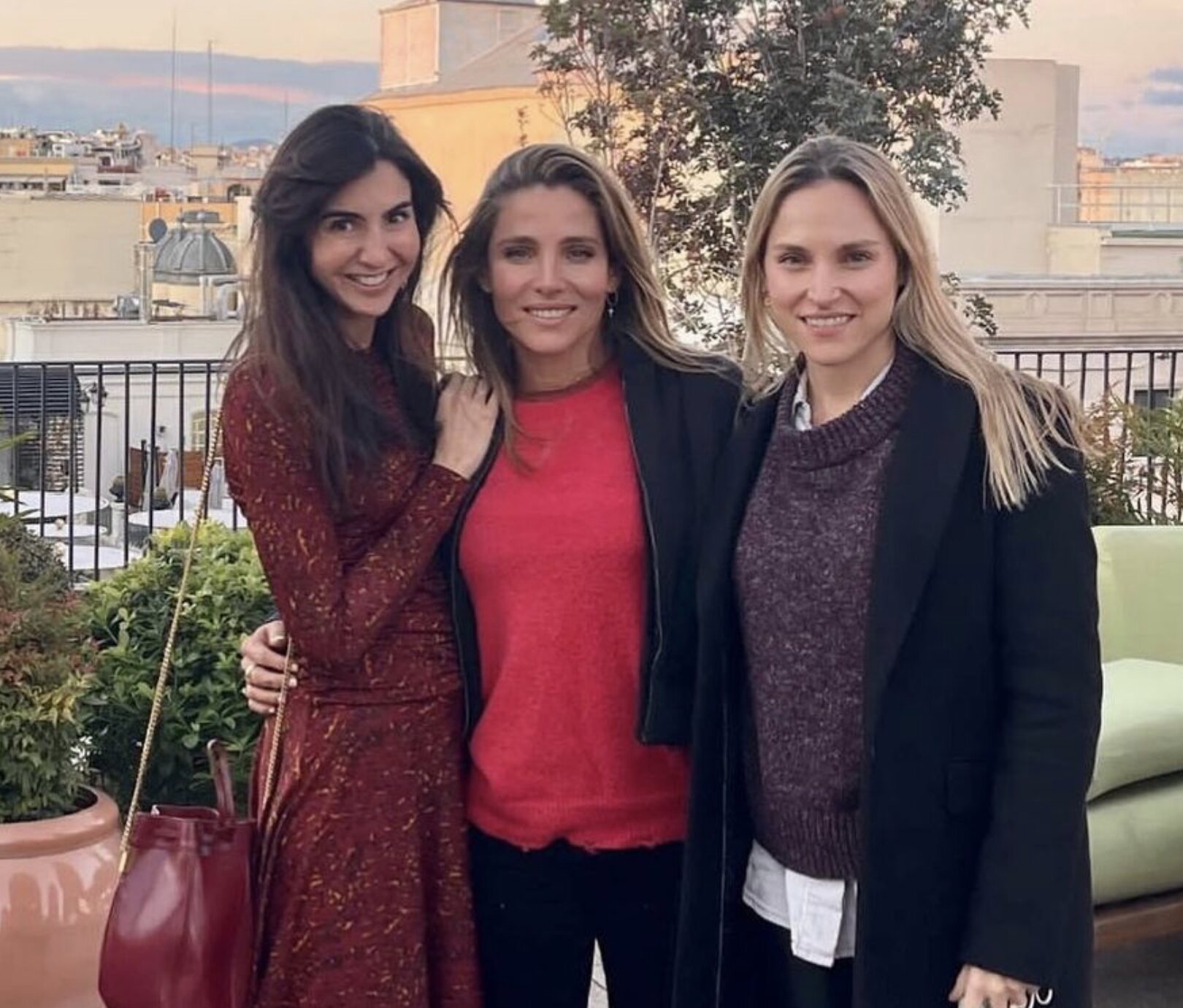 Elsa Pataky con dos amigas en Madrid/ Foto: Instagram