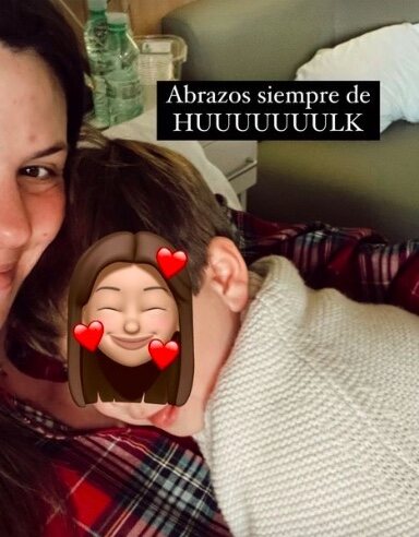 Laura Matamoros y su hijo Matías | Instagram
