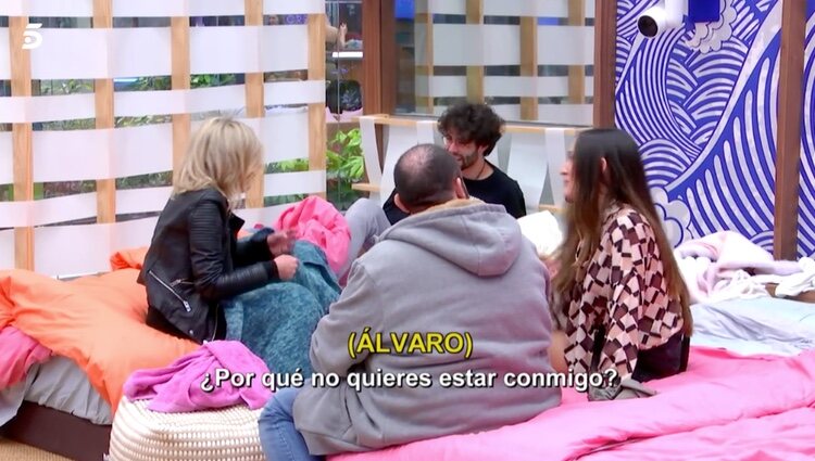 Alatzne, Carmen, Rafa y Álvaro hablando en 'Secret Story 2' / Foto: Telecinco.es