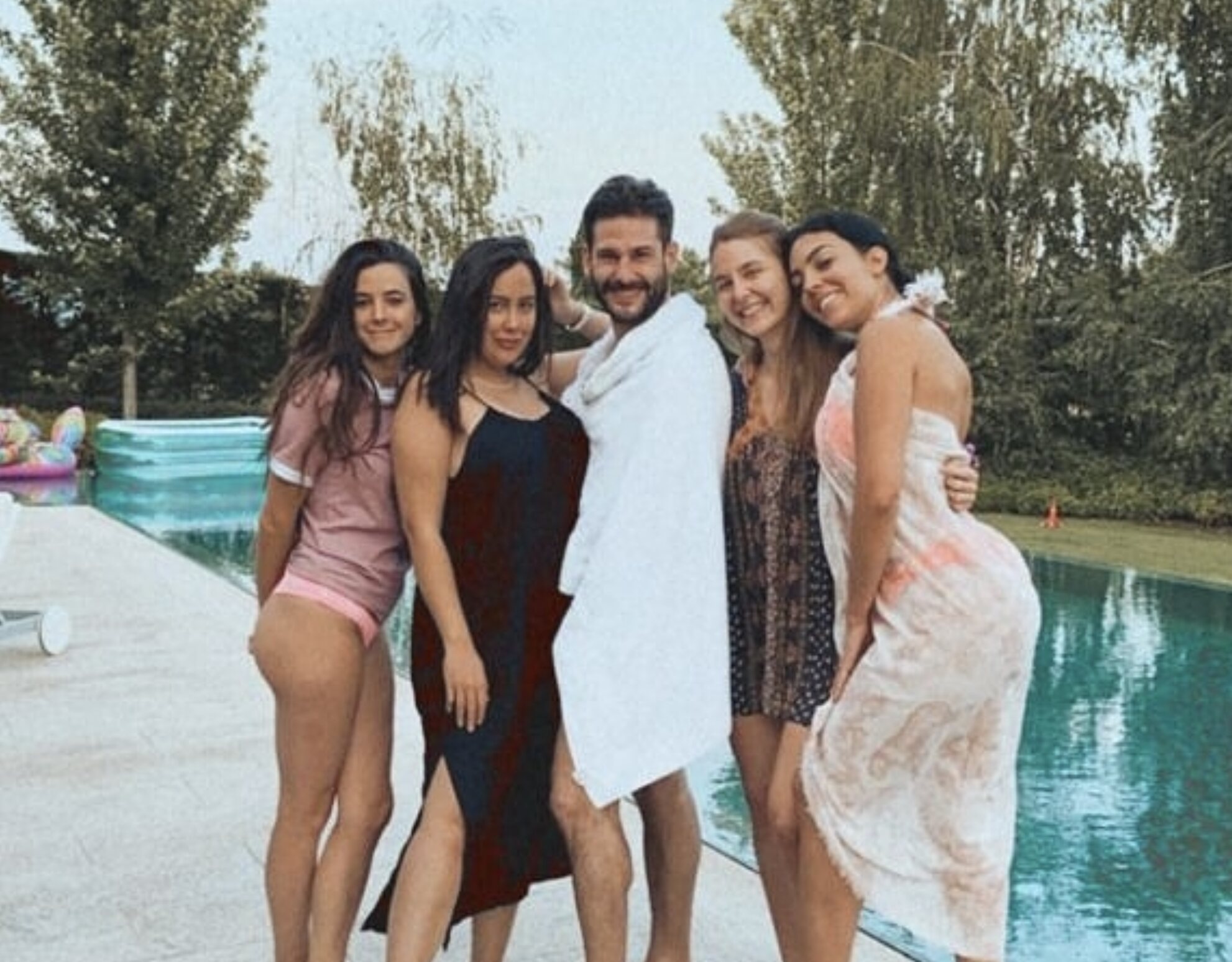 Georgina Rodríguez con algunos amigos/ Foto: Instagram