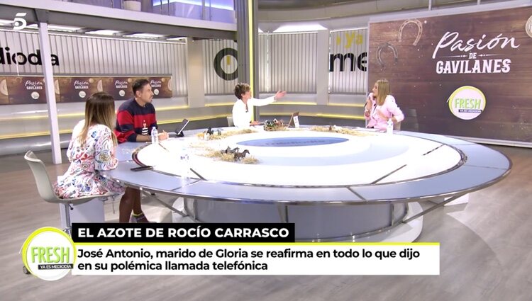 Plató de 'Ya es mediodía' / Foto: Telecinco.es