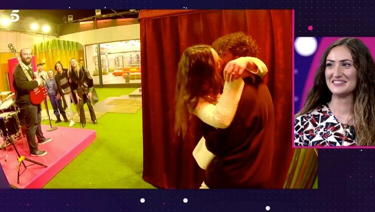 'Secret Story 2' Carmen y Rafa se besan en la prueba semanal / Foto: Telecinco.es