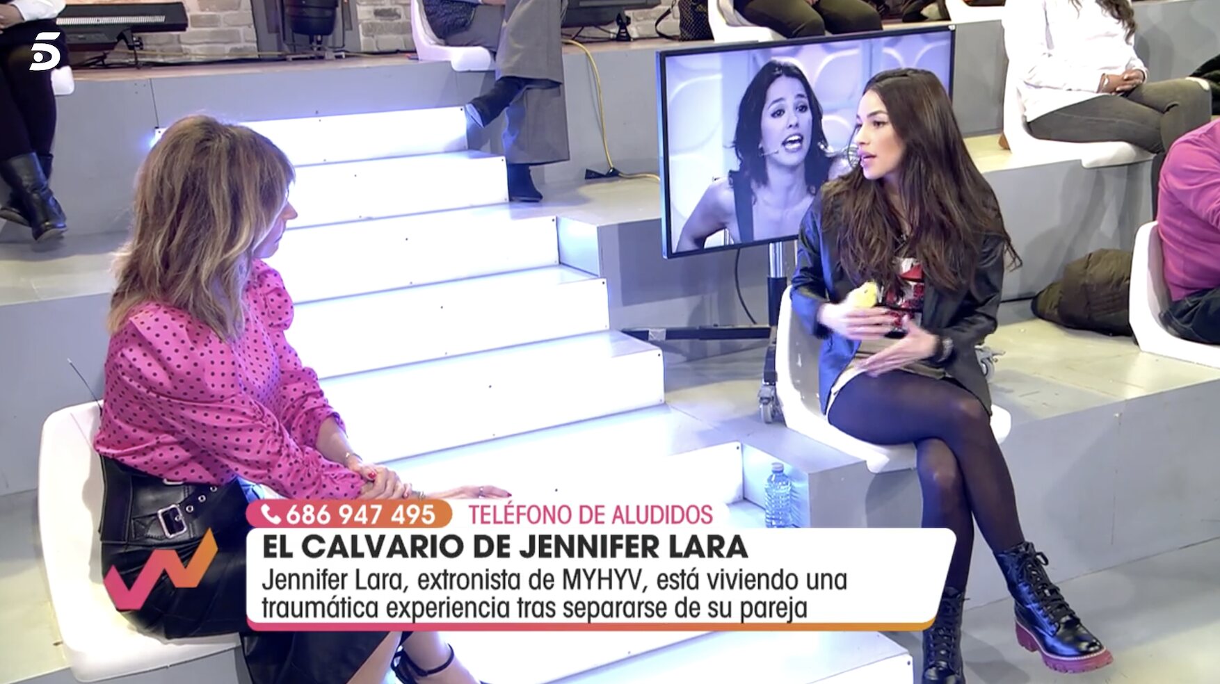 Jennifer Lara hablando con Emma García/ Foto: telecinco.es
