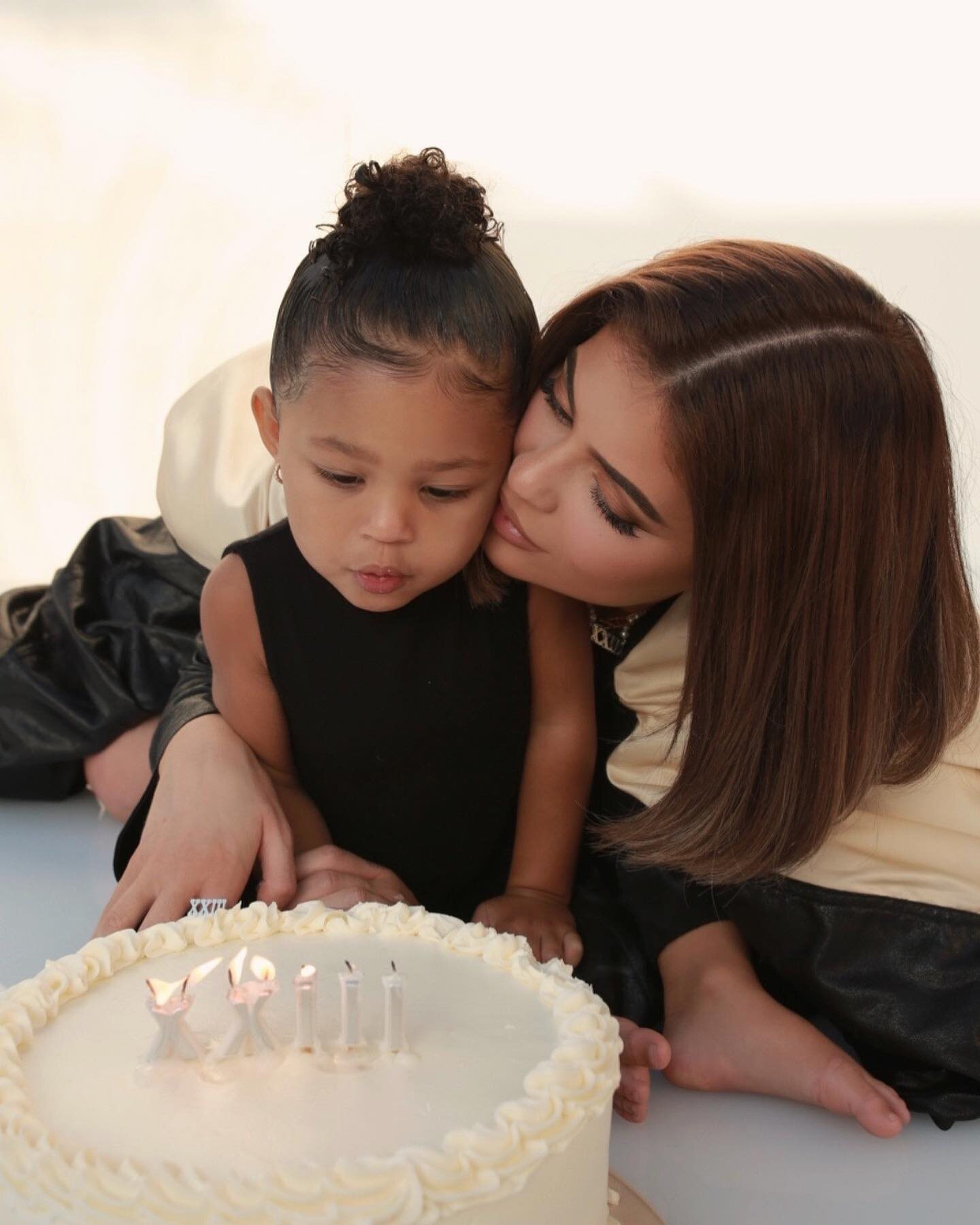 Kylie Jenner se convirtió en madre por primera vez el 1 de febrero de 2018 | Foto: Instagram