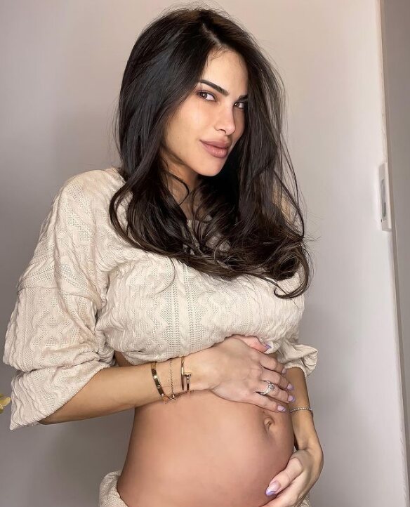 Carla Barber presumiendo de embarazo/ Foto: Instagram
