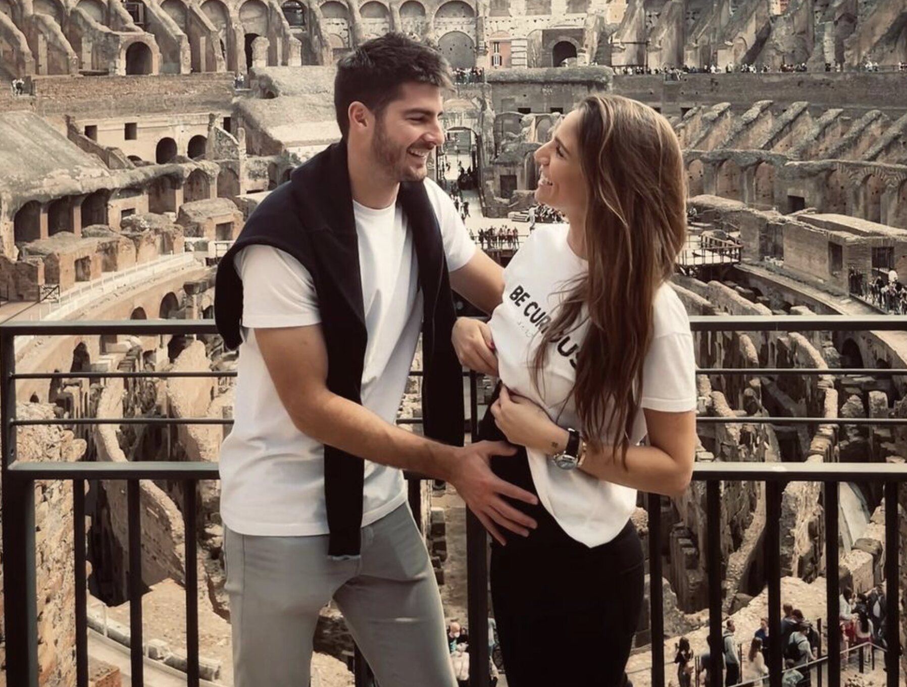 Lucía Villalón y Gonzalo Melero anunciando que serán padres/ Foto: Instagram
