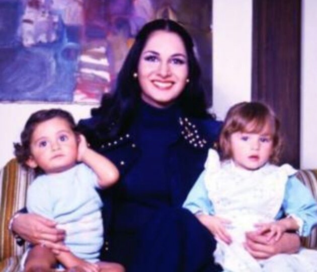Susana Dosamantes con sus dos hijos/ Foto: Instagram