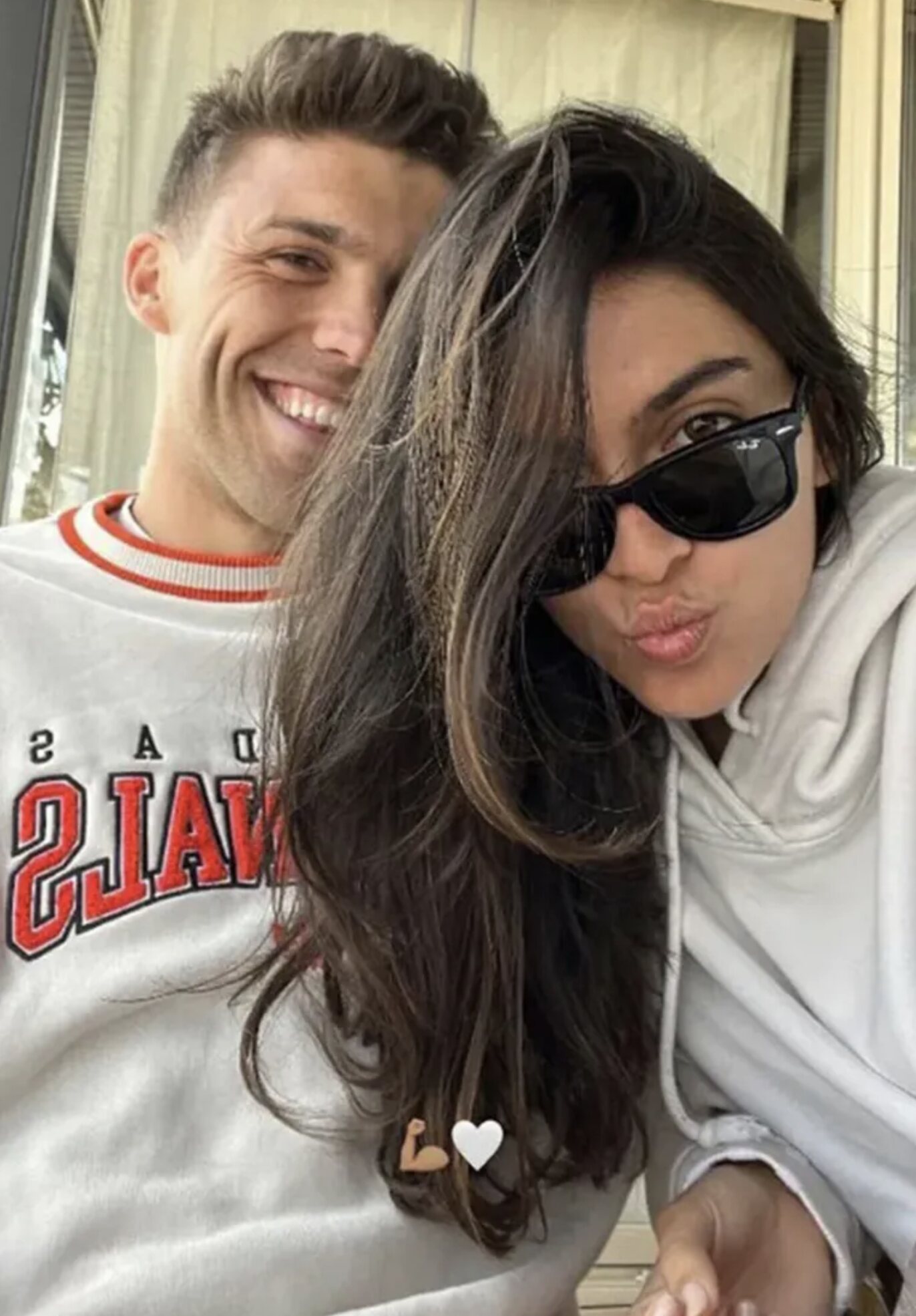 Lucía Rivera con su novio/ Foto: Instagram