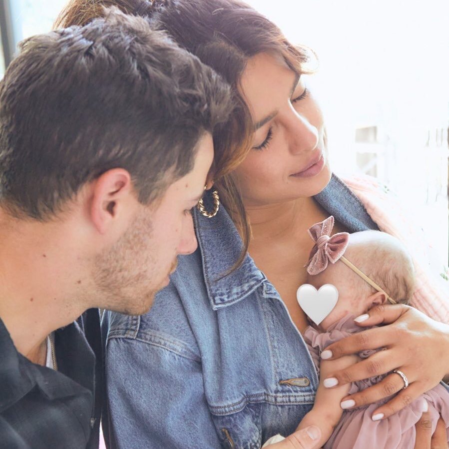 Nick Jonas y Priyanka Chopra con la bebita | Instagram