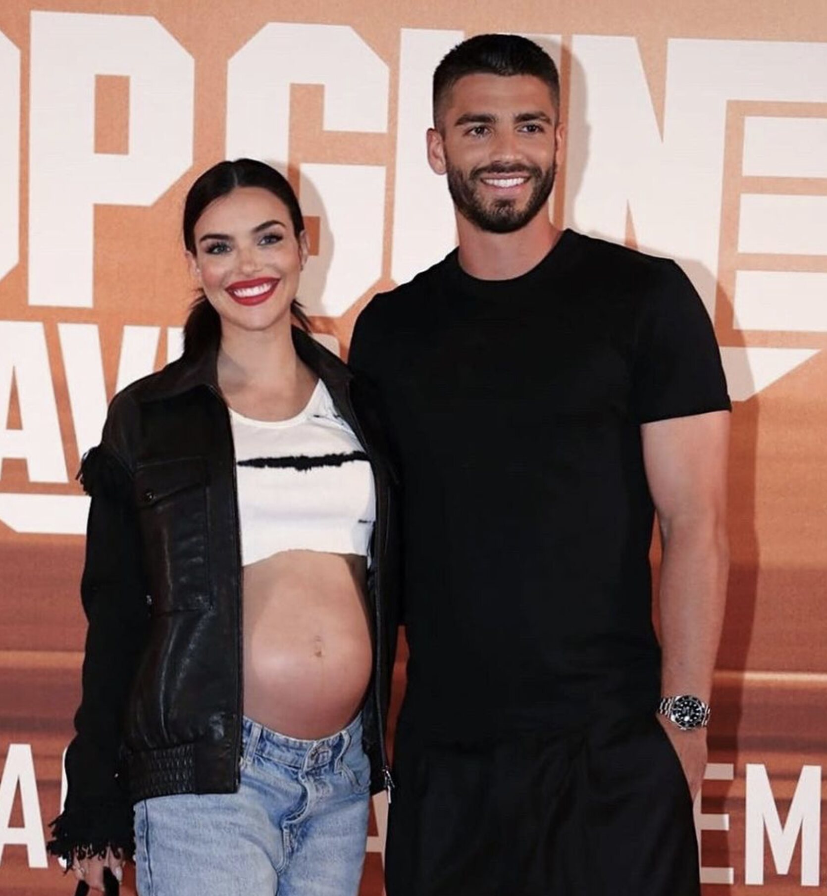 Nicole Mazzocato presumiendo de embarazo junto a su chico/ Foto: Instagram