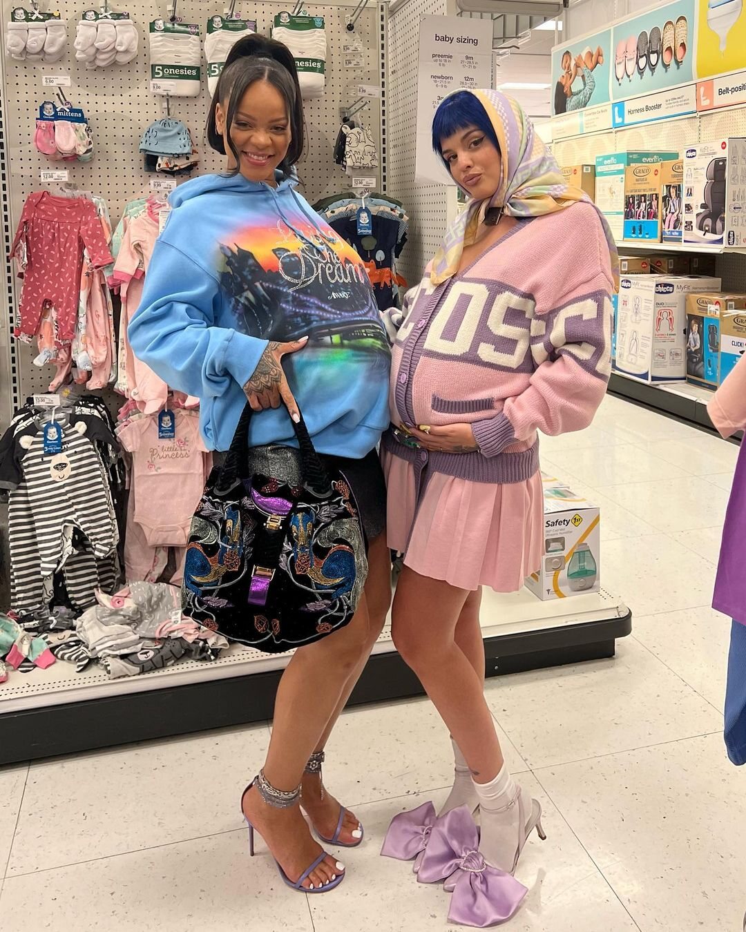 Rihanna y Sita Abellán juntas de compras durante su embarazo | Foto: Instagram