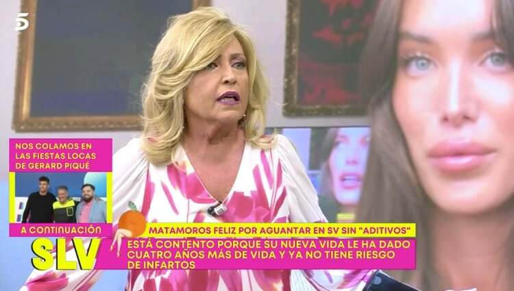 Lydia Lozano imita a Kiko Matamoros en 'Sálvame' / Foto: Telecinco.es