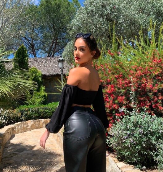 Julia Janeiro | Instagram