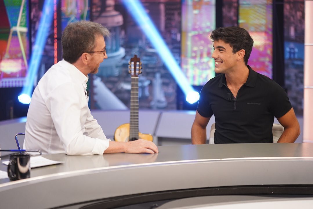Óscar casas hablando con Pablo Motos/ Foto: Antena 3