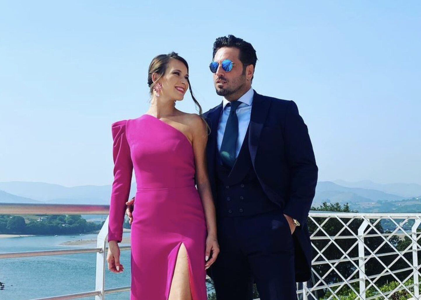 Yana Olina con Bustamante en la boda del hermano del cantante/ Foto: Instagram
