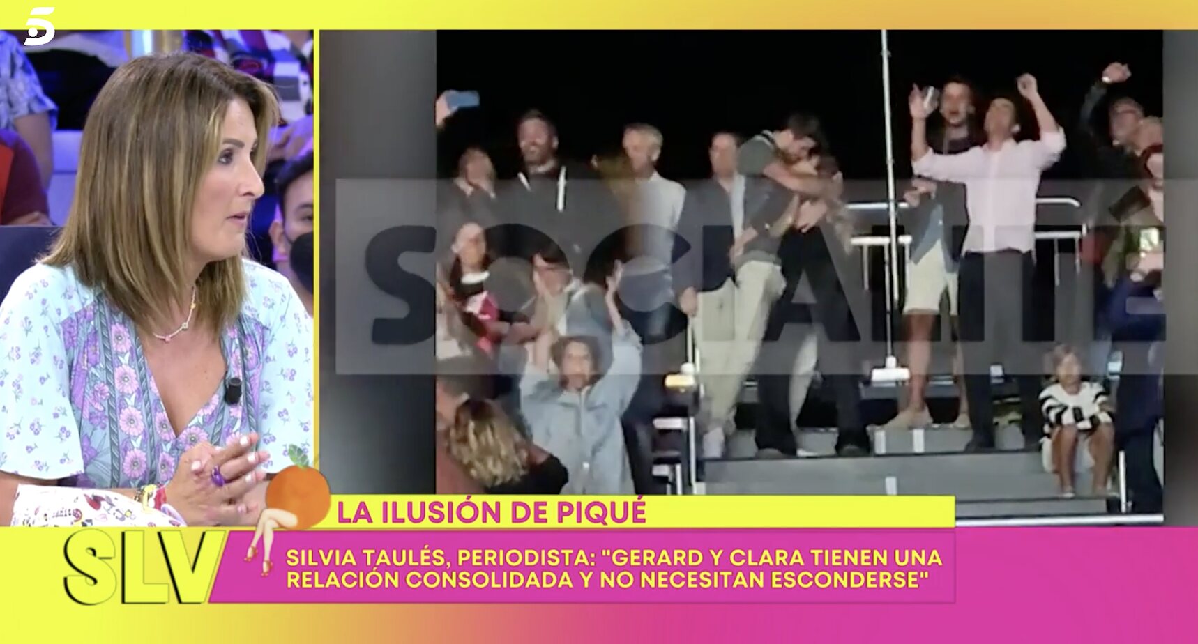 Gerard Piqué besando a Clara Chía/ Foto: 'Socialité'
