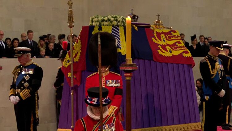 Carlos III y sus hermanos llevaron a cabo la Vigilia de los Príncipes en Westminster Hall
