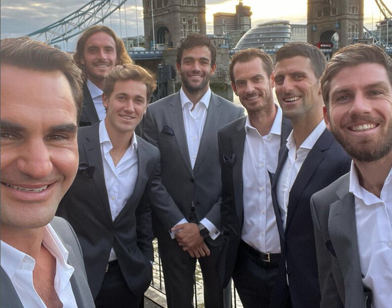 Roger Federer con algunos compañeros del tenis/ Foto: Instagram