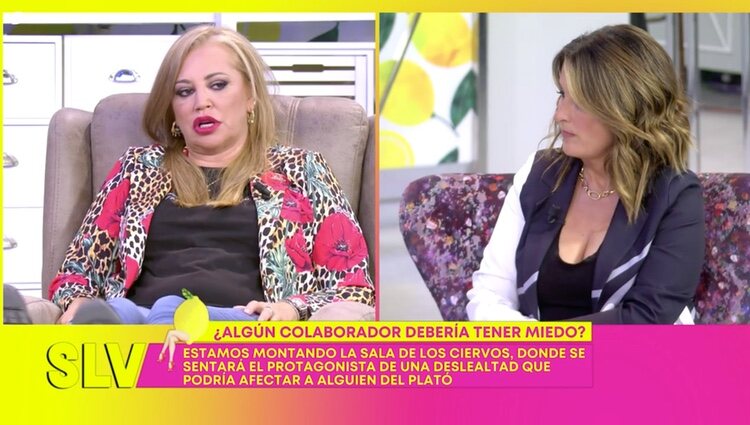 Belén Esteban disculpándose con Laura Fa |Foto: Telecinco