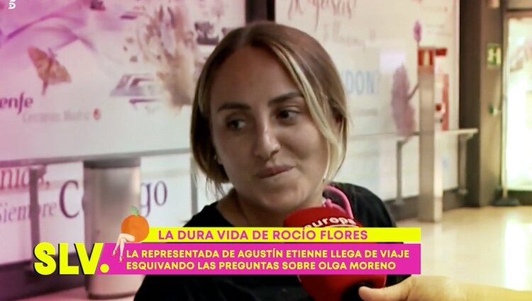 Rocío Flores no contestando a la prensa |Foto: Telecinco