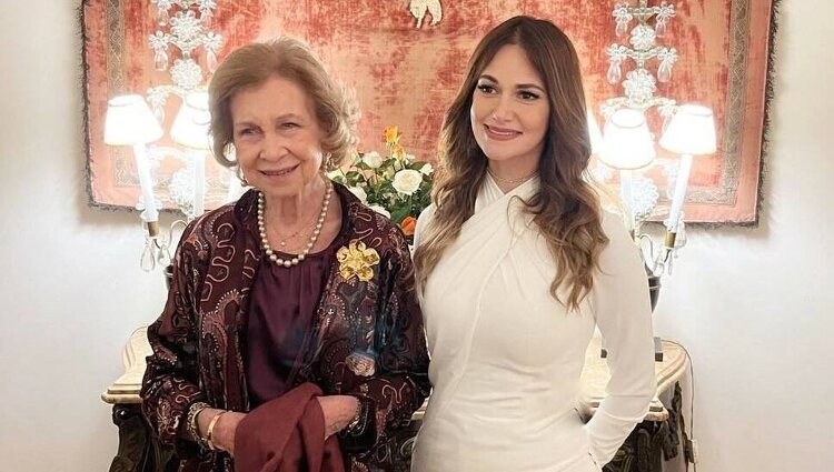 La Reina Sofía y la Princesa Al Joharah durante la cena en la Embaja de España de El Cairo | Arabian Royal Agency