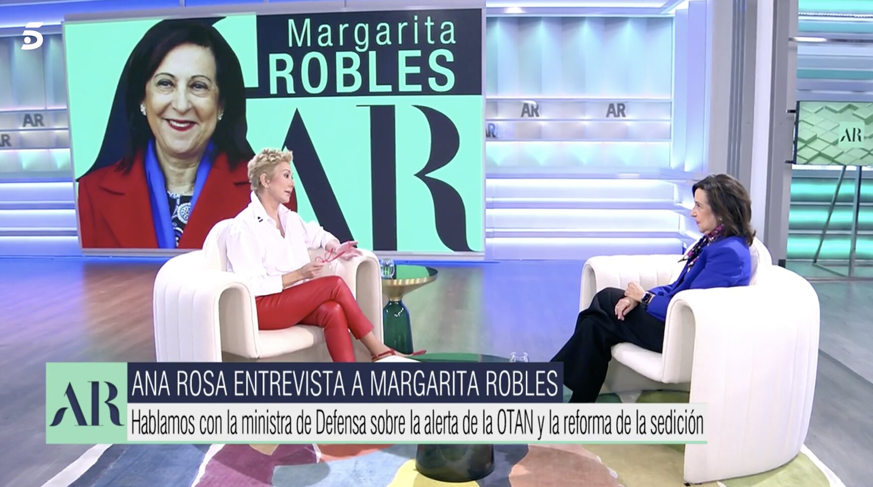 Margarita Robles es entrevistada por Ana Rosa Quintana/ Foto: telecinco.es