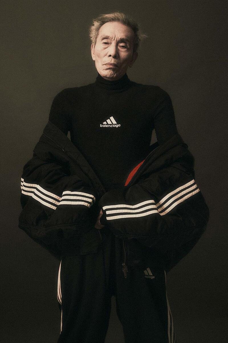 O Yeong-su modelando para Adidas x Balenciaga | Foto: Balenciaga