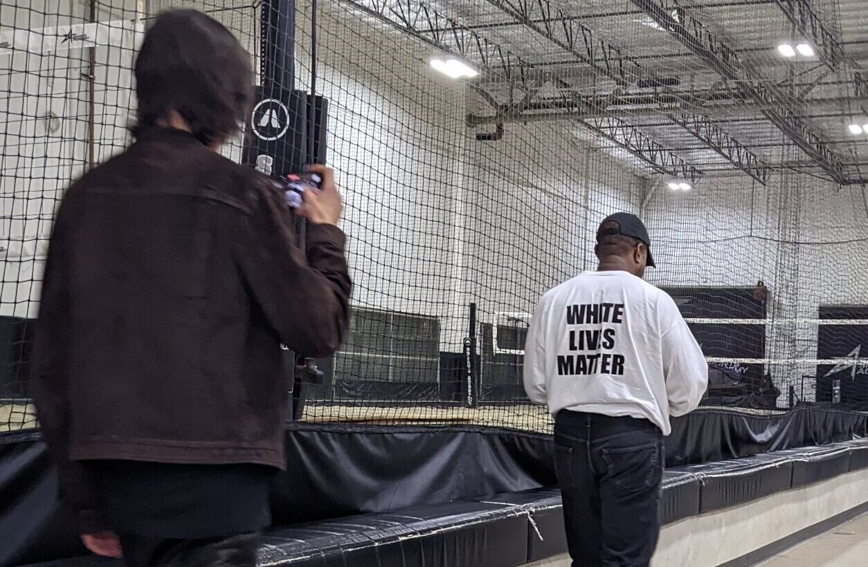 Kanye West fue cancelado por querer vender esta camiseta | Foto: Gtres