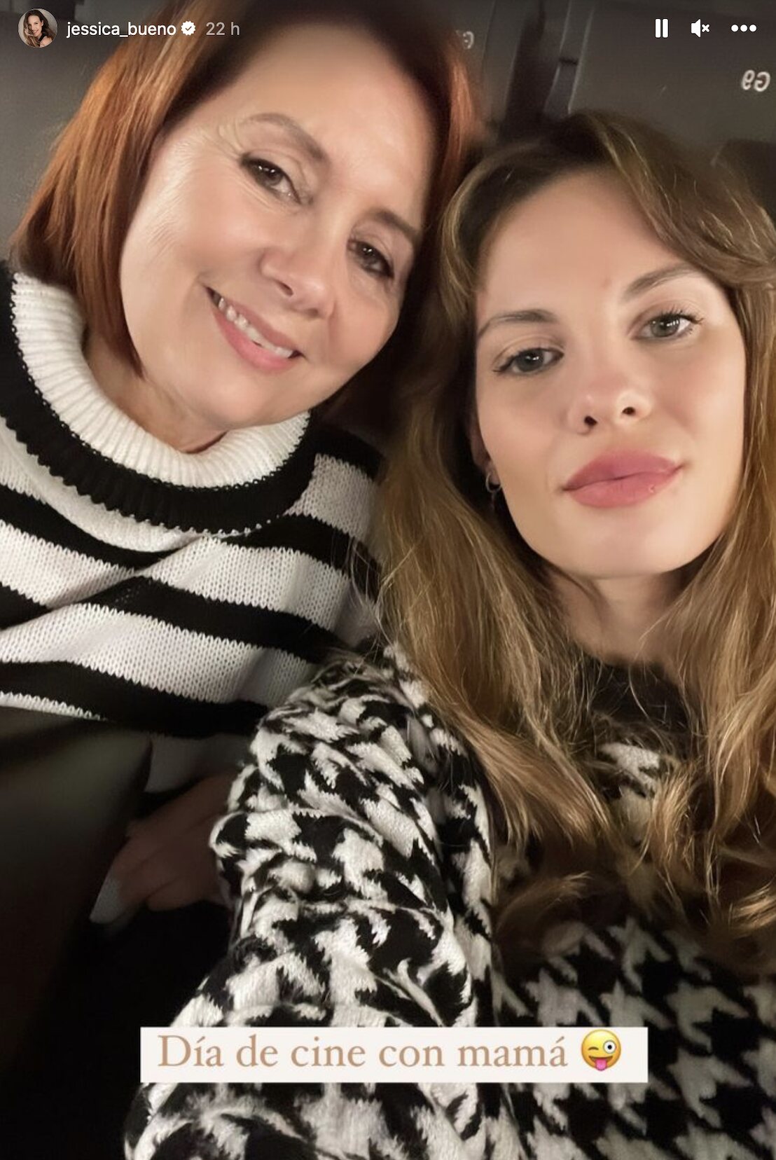 Jessica Bueno va al cine con su madre/ Foto: Instagram