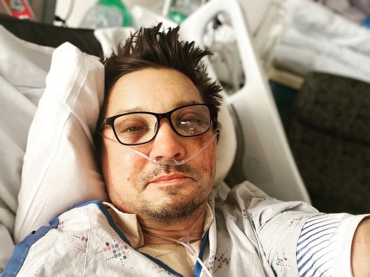 Jeremy Renner en el hospital | Instagram