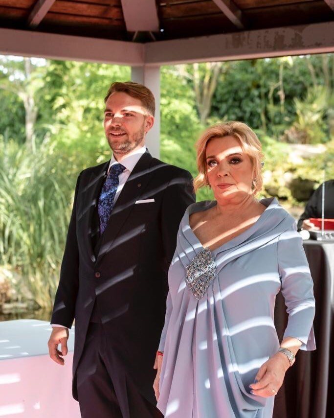 Carmen Borrego y su hijo José María Almoguera en la boda de este/ Foto: Instagram