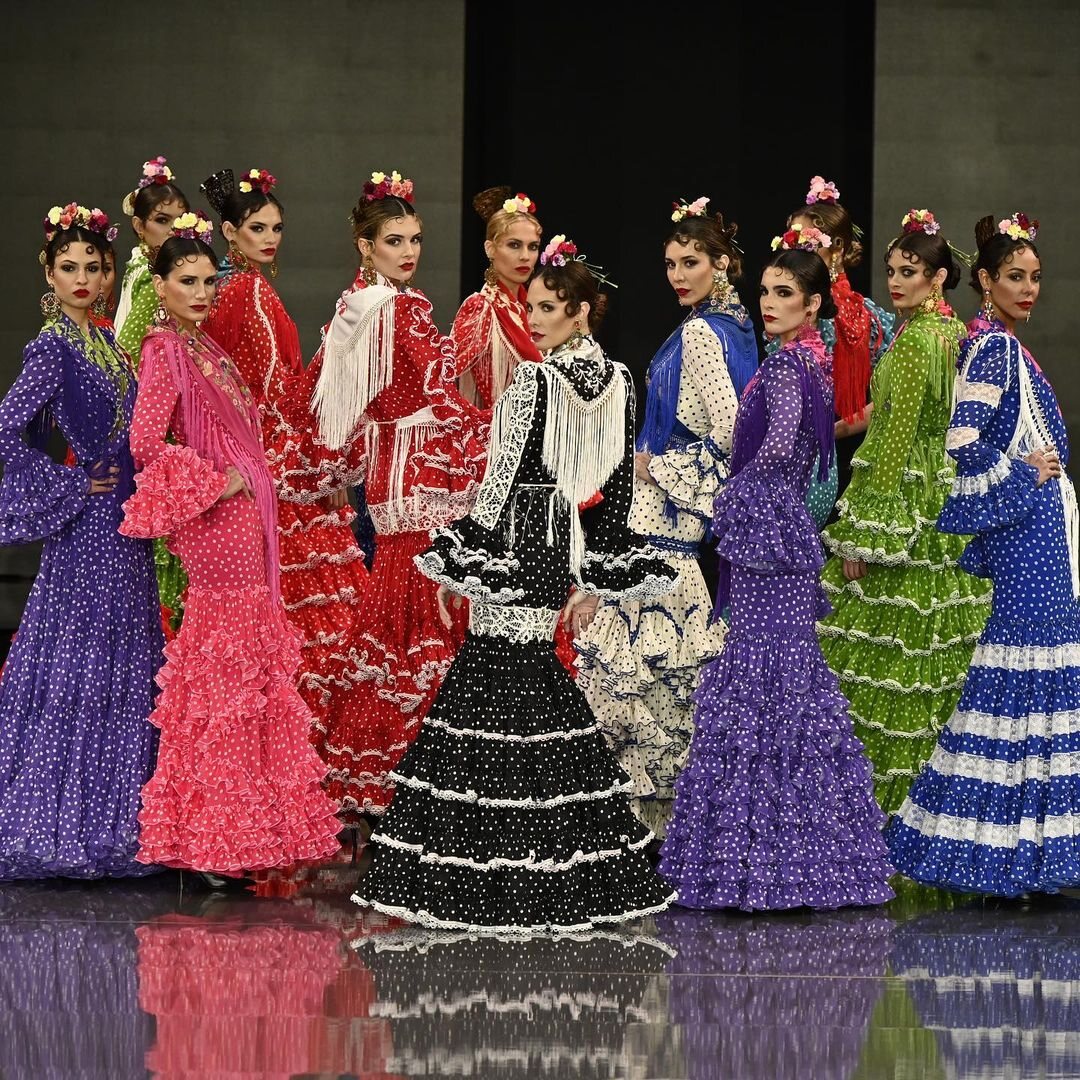 Jessica Bueno y otras modelos en SIMOF Sevilla 2023/ Foto: @simofsevilla
