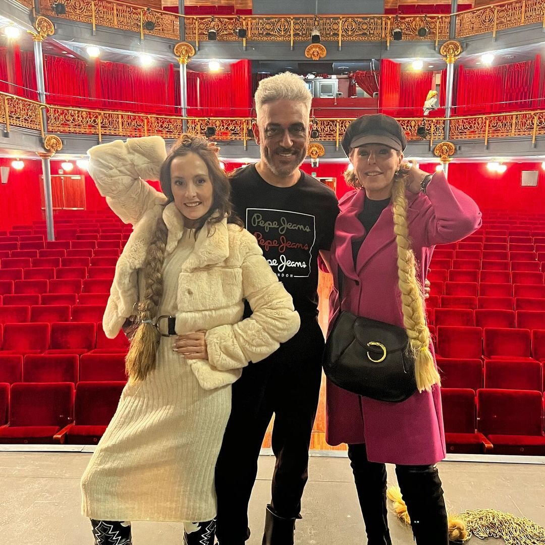 Rocío Carrasco con Kiko Hernández en el teatro de Valladolid | Foto: Instagram
