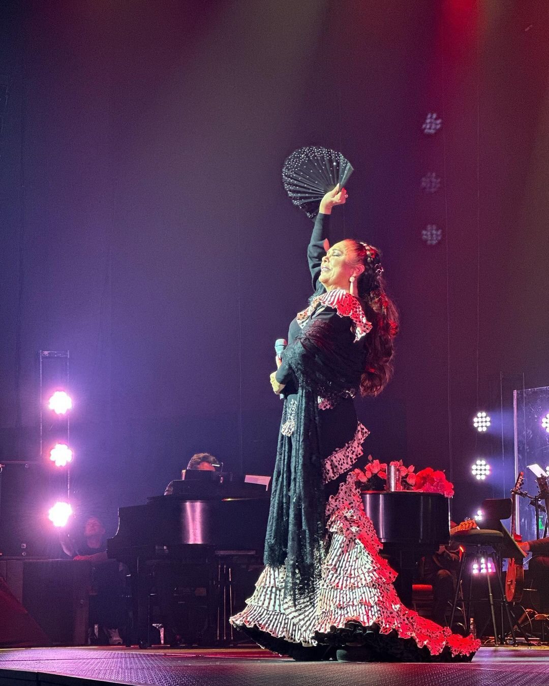 Isabel Pantoja durante su concierto en Miami / Foto: Instagram