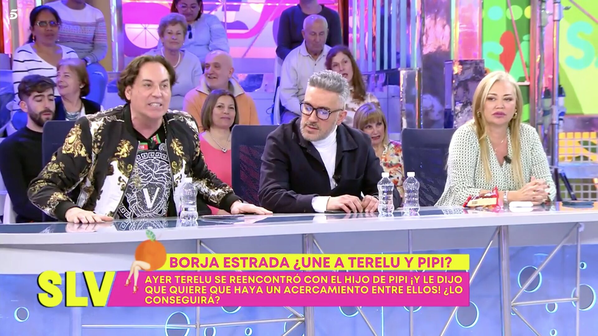 Pipi Estrada lee los mensajes de Terelu / Foto: Telecinco.es