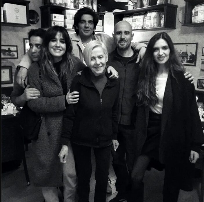 Sara Carbonero con Nacho Taboada y unos amigos/ Foto: Instagram