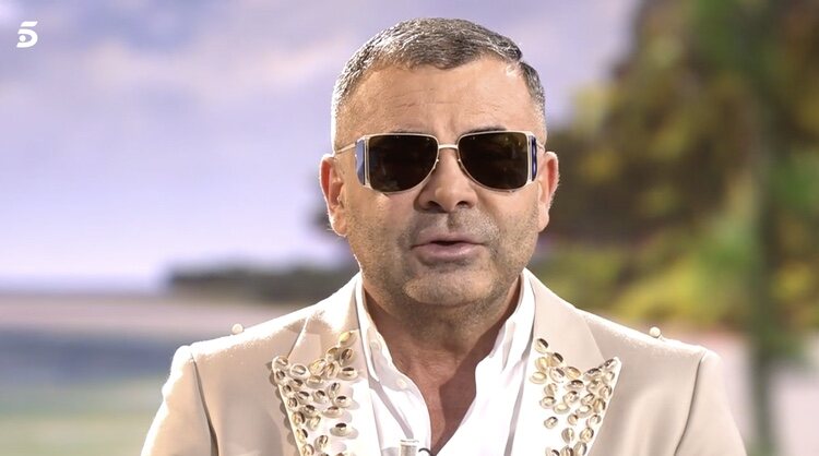 Jorge Javier Vázquez apareció con gafas de sol en la gala de 'Supervivientes 2023'
