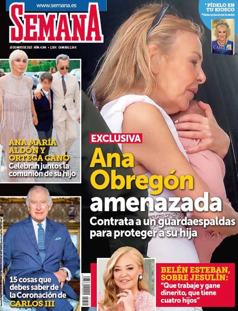 Ana Obregón con su hija Ana Sandra en brazos durante una visita al médico en Miami