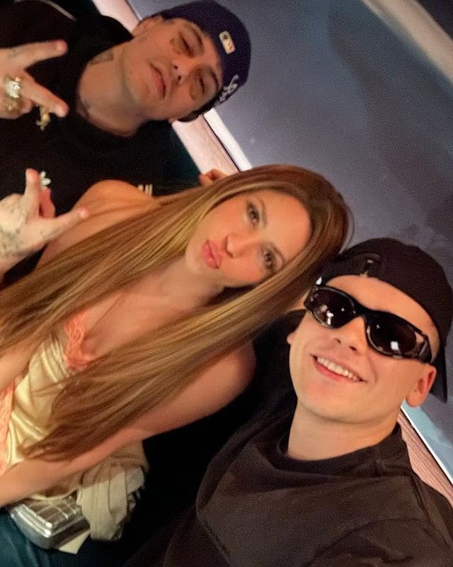 Shakira acompañada de Bizarrap y el rapero Duki/ Foto: Instagram
