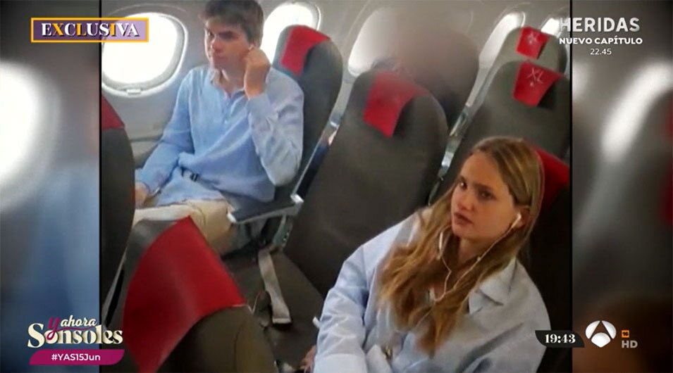Miguel e Irene Urdangarin en un vuelo entre Madrid y Ginebra