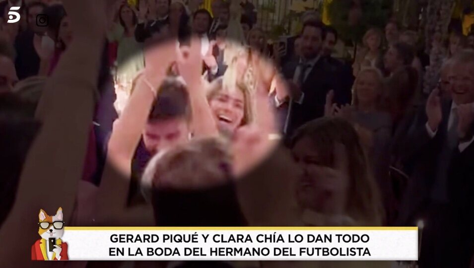 Piqué y Clara Chía lo dan todo en la fiesta | Foto: telecinco.es